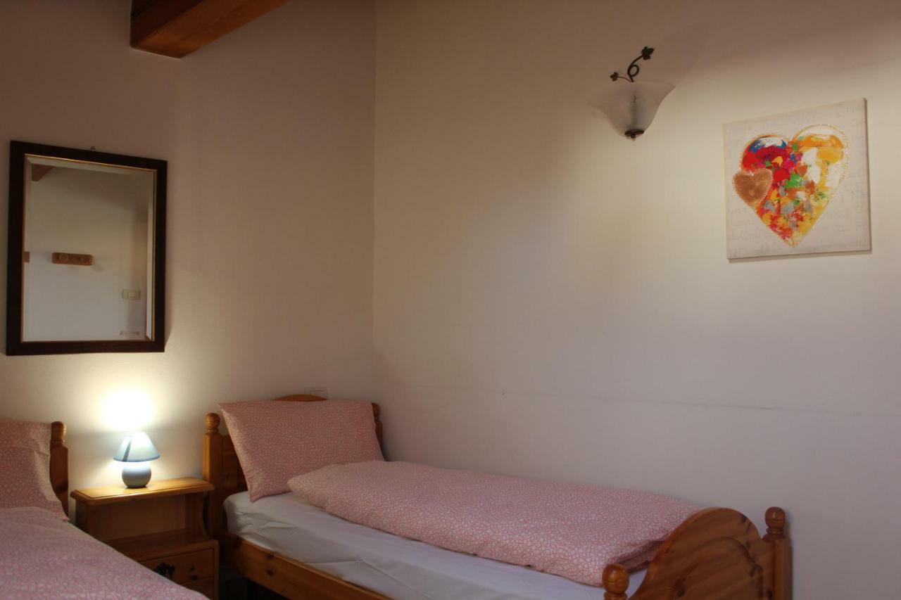 Casa Luisa Apartment บาร์โดลิโน ภายนอก รูปภาพ